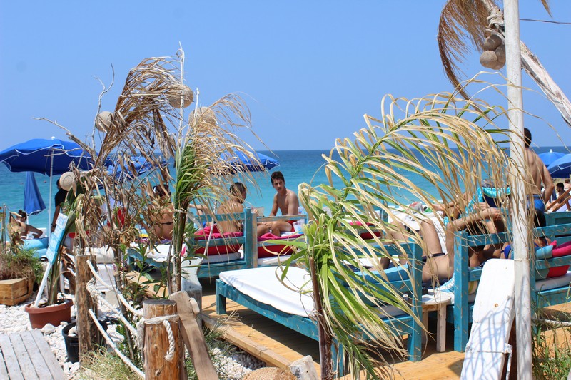 Tonic Beach Bar on Sunday